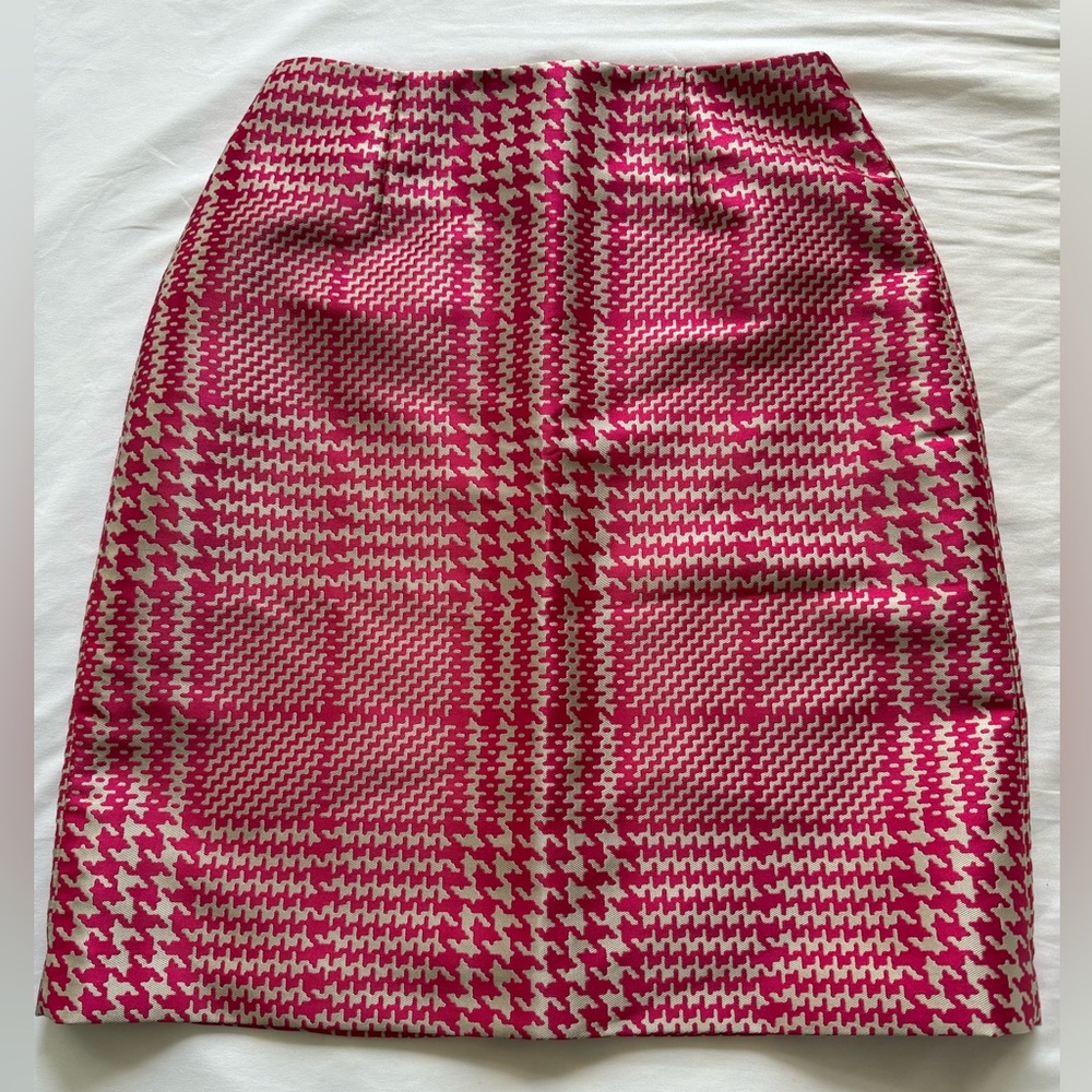 White House Black Market Pink and Cream Skirt
